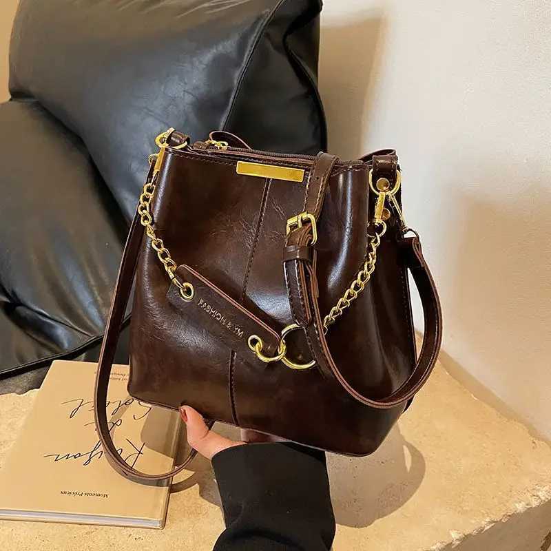 New Fiable Bucket Bag Wens Crossbody Bag Cmuting Handbag Quality Sensati Spring Summer 2025 Model D251014