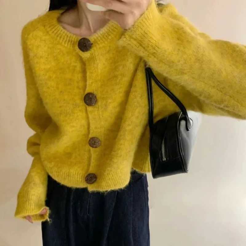 Korean Soft Sweater Jaet Autumn Winter New Loose Button Womens Cardigan Top Casual One Long Sved Knitted Cardigan W251014