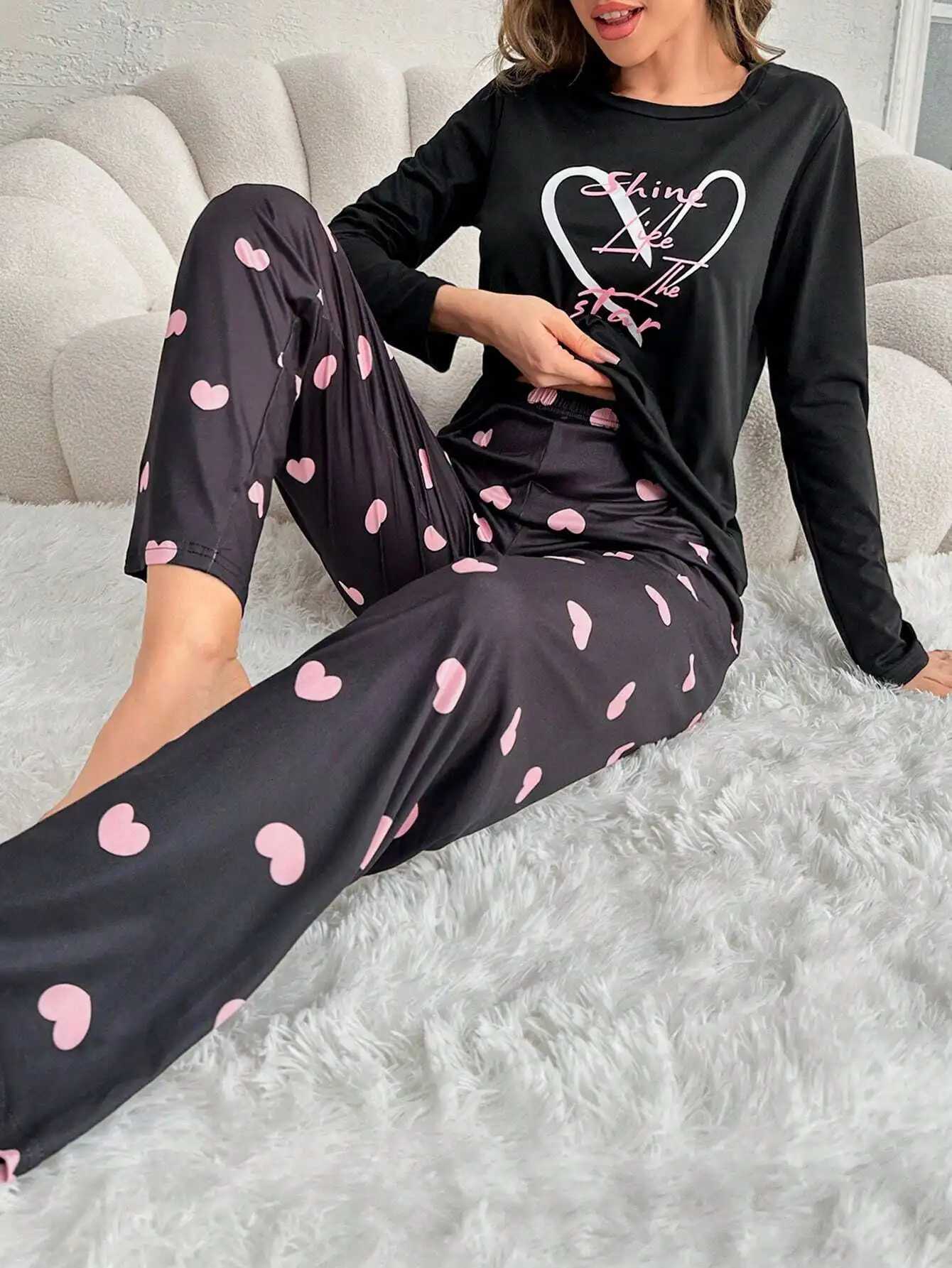 Women Pajamas Set Heart Slogan Print Long Sleeve Round Neck Top Allover Heart Prints Elastic Pants Black Autumn SleepwearT251014