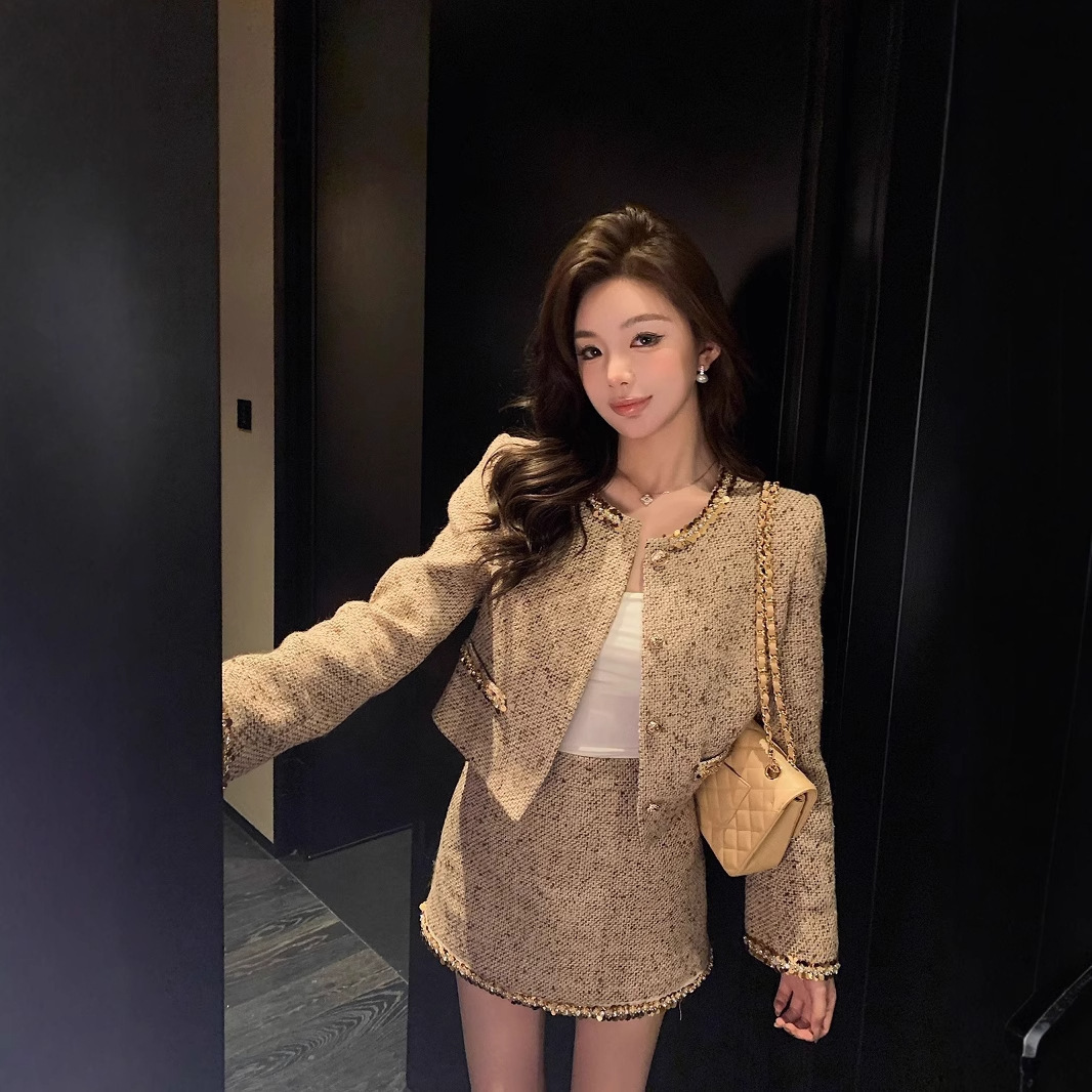 2025 design Designer Jacket Autumn/Winter New Collection Top notch Glitter Exquisite Luxury Women's Spring Short Elegant Social Petite Set