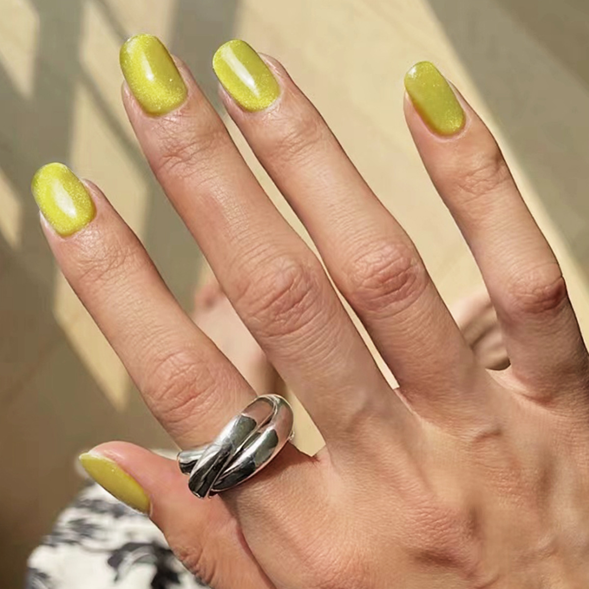 Elegant Stylish Removable Nails Enhancers Featuring Lifelike Hue Options Suitable for Parlor Application Handcrafted