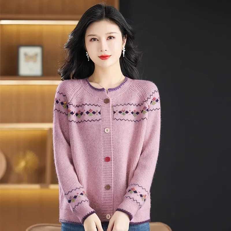 2024 New Sweater Coat Ladies R Jacquard Knitwear Cardigan Jaet Early Spring Autumn WernStyle Outerwear Loose Women Top W251014
