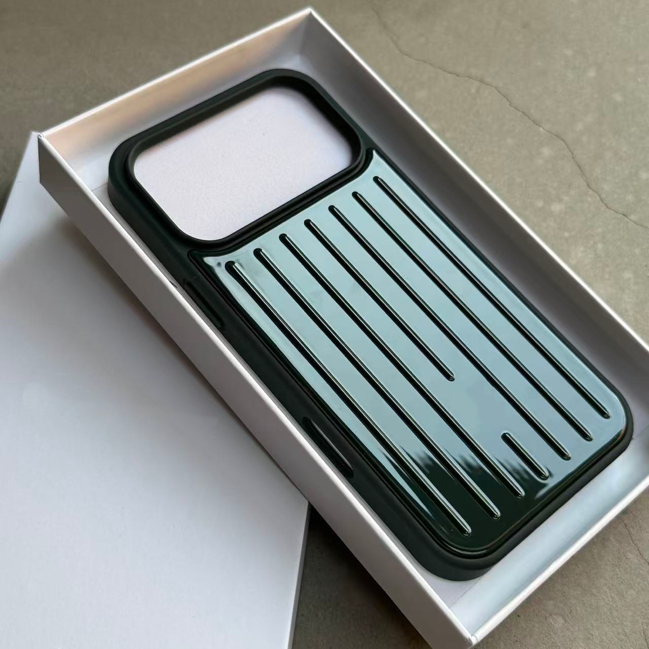 2025 NEW RIM Phone Case Top-quality Suitcase Designer iPhone Case for Apple iPhone 17 Pro Max 16 15 14 13 Polycarbonate Aluminum Alloy MagSafe Weave B