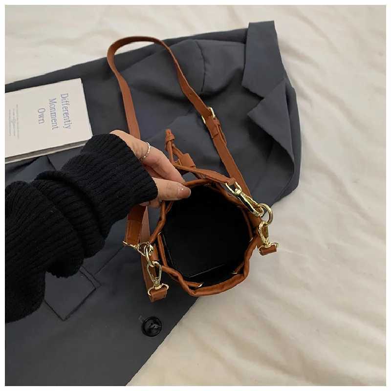 Designer Mini Bucket Handbag Wens Cstor Color Drstring Shoder Bag Fem Luxury Leopard Leather Crossbody Tote Pouch D251014