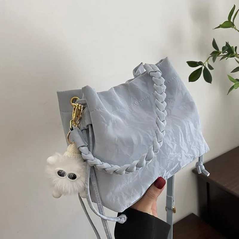 Wens niche messenger tote bag New pleated versatile bucket bag Mtifunctial messenger bag Girls fi wallet D251014