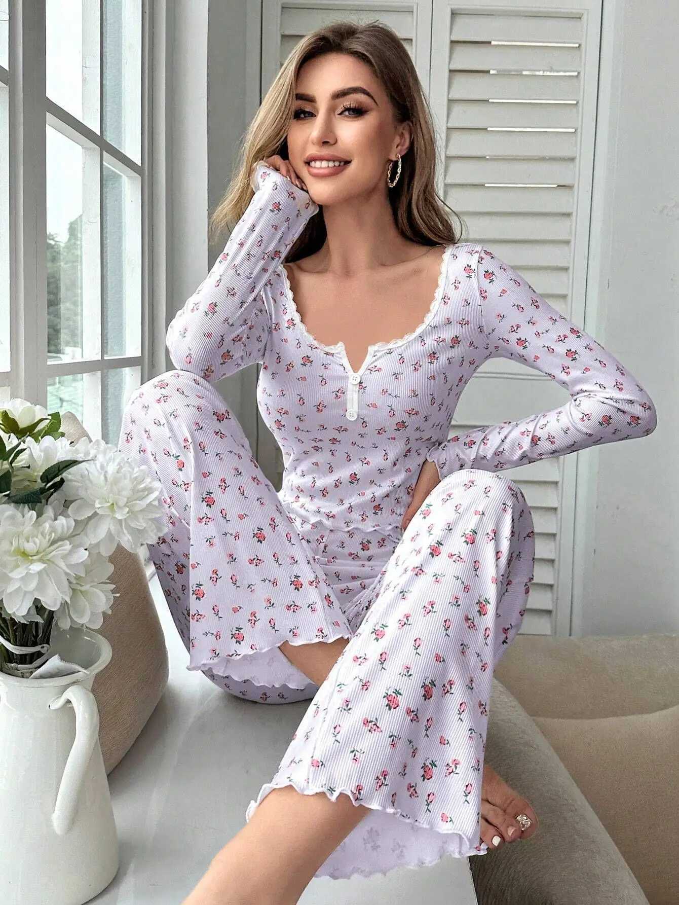 Sleepwear Women Floral Print Lettuce Trim Top with Long Pant Lovely Loungewear Full Sleeve Nightwear Spring Autumn Pajamas SetT251014