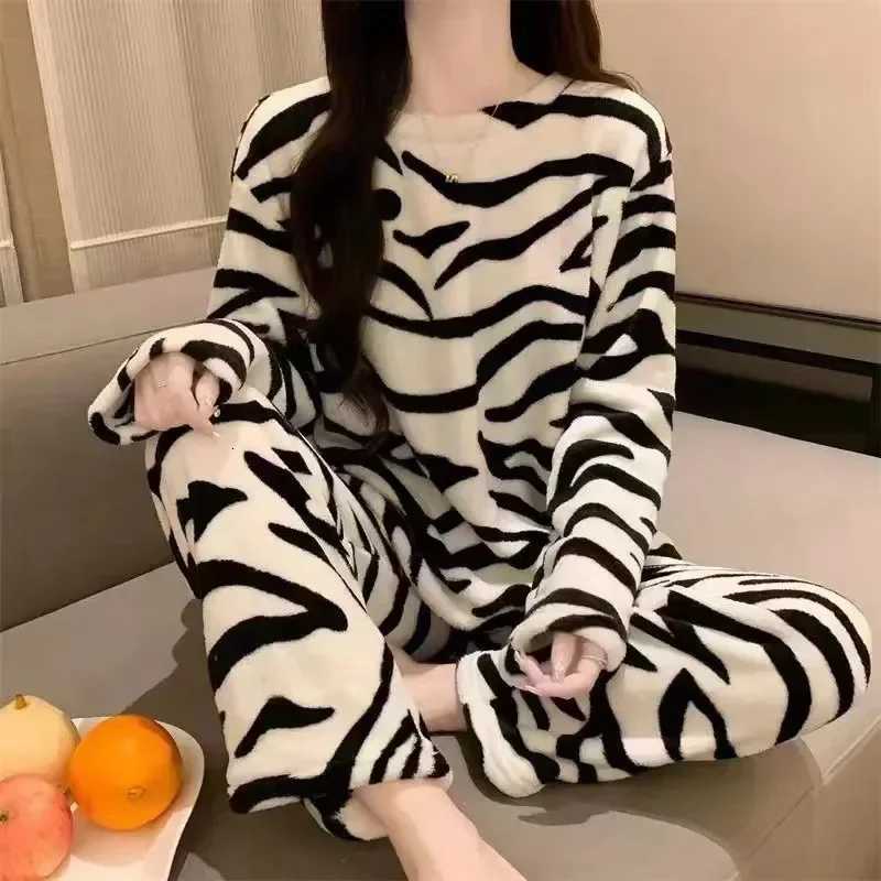 Thickened Warm Pyjamas Set for Womens Coral Velvet Sleepwear Student Long Sleeve Blue Striped Nightwear Homewear Cartoon Cute Y251013