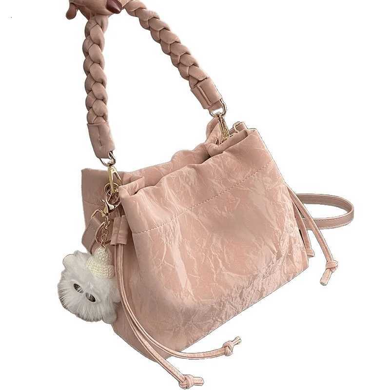 Wens niche messenger tote bag New pleated versatile bucket bag Mtifunctial messenger bag Girls fi wallet D251014