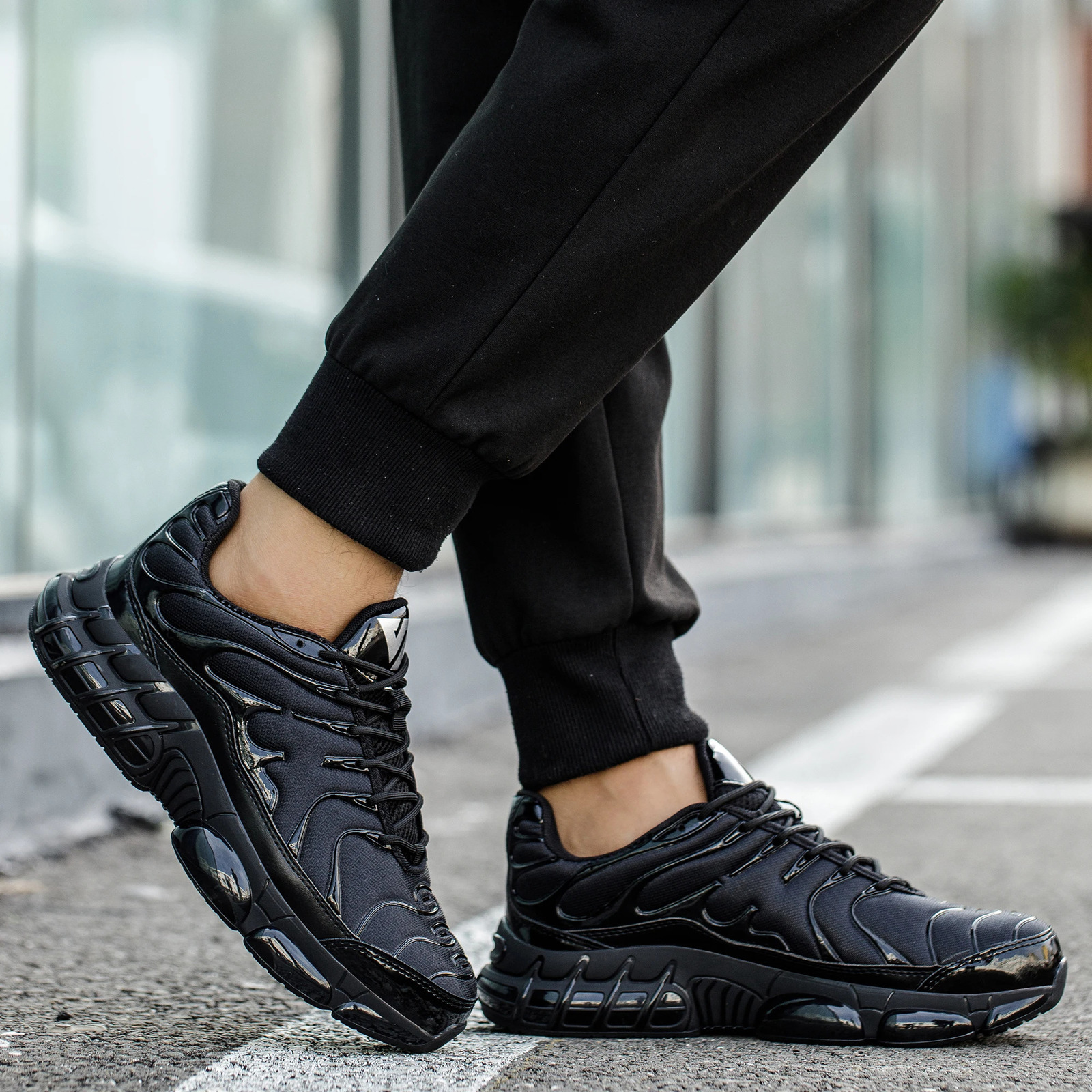 Steel Toe Work Shoes Men Women Breathable Construction Shoes Safety Shoes Air Cushion Work Safety Sneakers AntiSmash Work Boots 251008