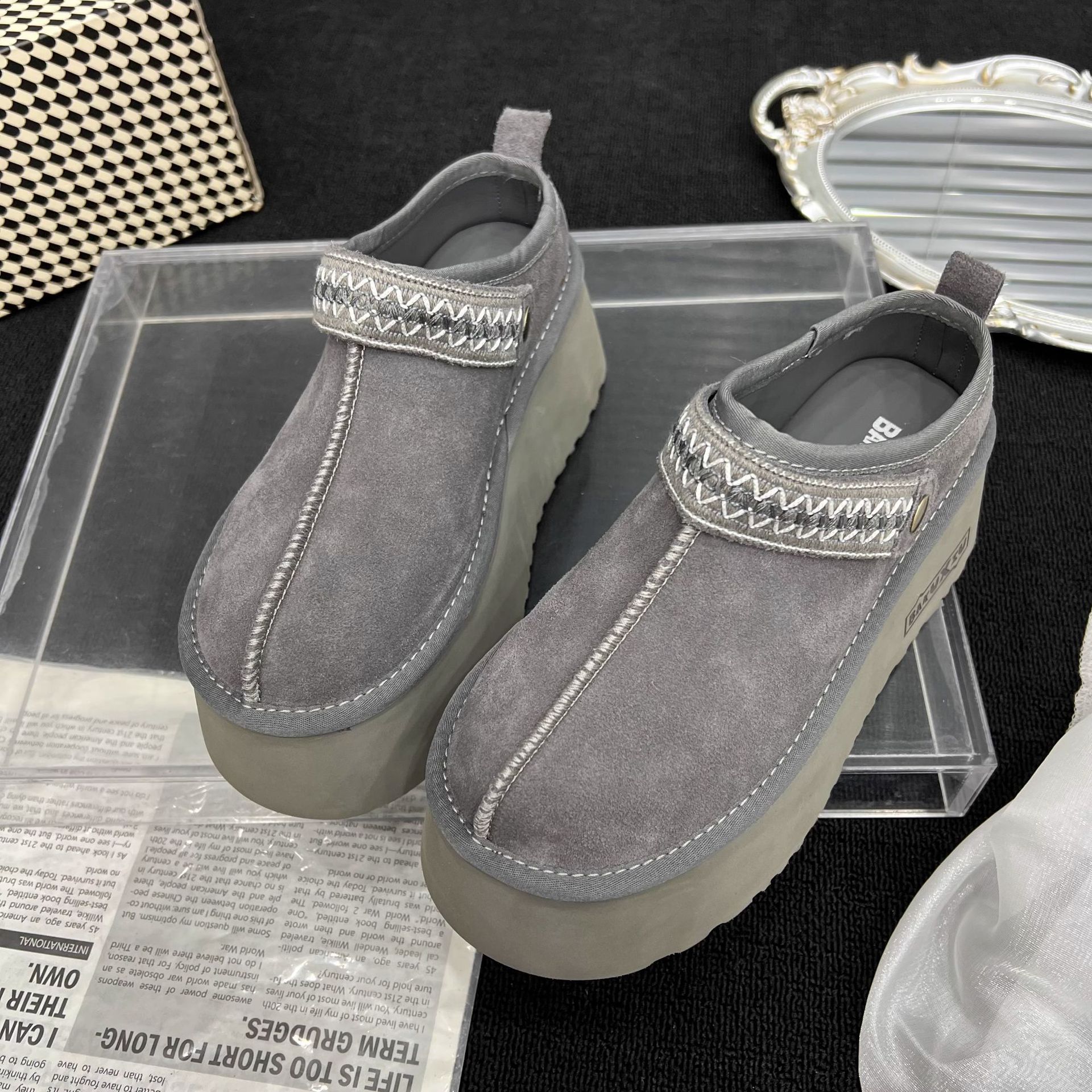 High Quality Suede Platform Women Fashion Boots 2025 Autumn New Design Versatile Height Increasing Casual Shoes Size 35 40 Grey Khaki Chestnut Free Sh