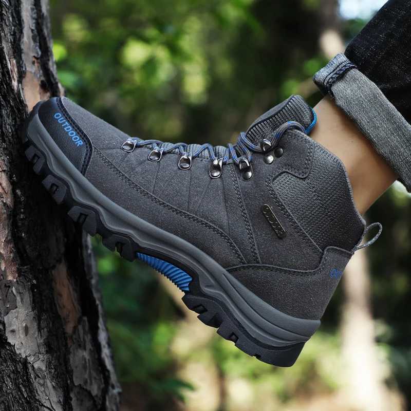 2025 Plus Size Couples Outdoor Mountain Desert Climbing Shoes Men Women Ankle Hiking Boots Fashion Classic Trekking Footwear C251014
