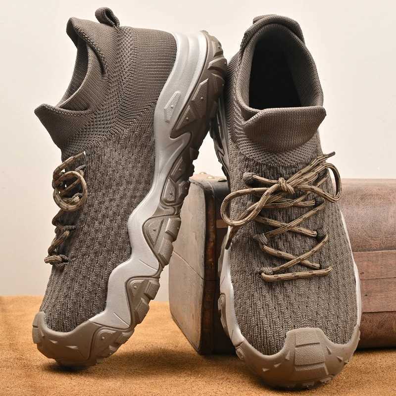 New Breathable Men Casual Shoes New Fashion Sneakers for Man Light Mesh Shoes Outdoor Walking Shoes Summer Male Treking Footwear C251014