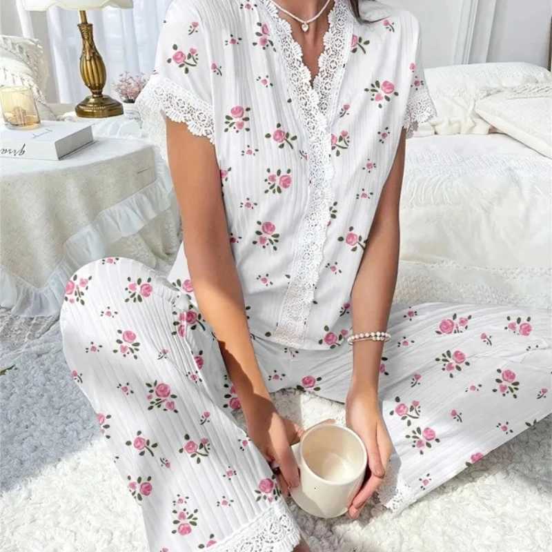 Ladys Loungewear Summer Chic V Neck Short Sleeve Pajamas Sets Cherry Heart Print Relaxed Casual Homewear 2pcsT251014