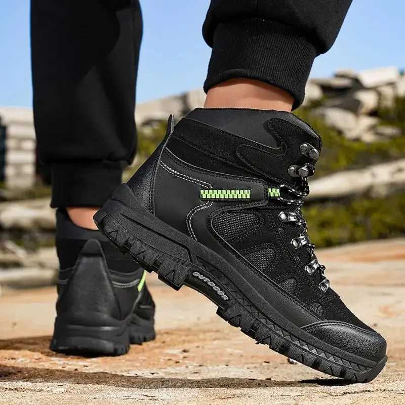 Hiking Shoes Men Boots HighTop Fashion Comfortable Durable NonSlip Sole LaceUp Camouflage Outdoor Men Shoes C251014