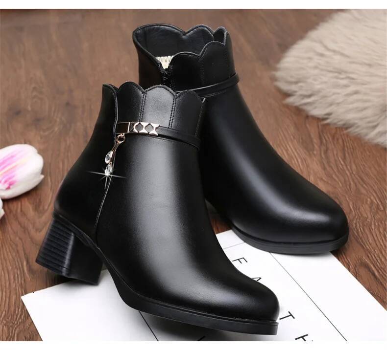 women's soft autumn and winter new designer shoes leather ankle boots snow boots smooth and warm plush casual and elegant thick heeled luxury sho