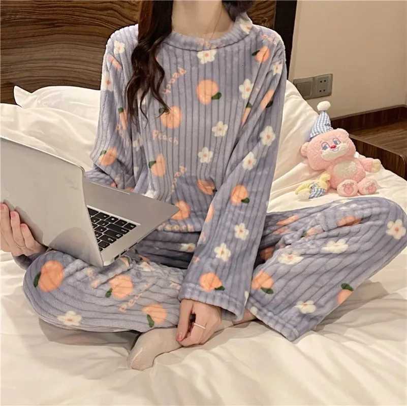 2pcsset Women Coral Velvet Pajamas set Autumn Winter Thickened Outer Wear Cute Flannel Loungewear Loose Long Cardigan SetT251014
