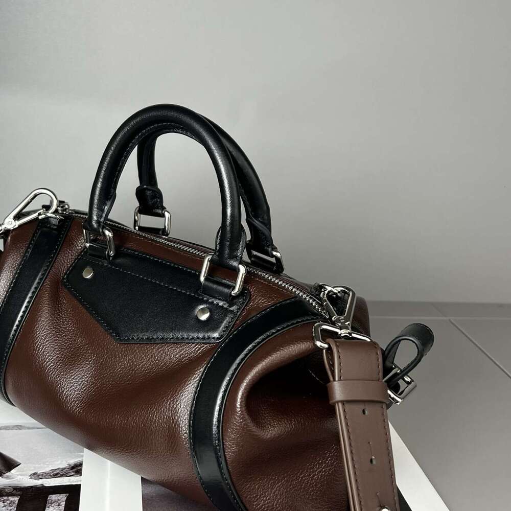 Luxury bag Show Biker Motorcycle Bag Lisa Same Style Top Layer Cowhide Stitching Handbag High Quality Genuine Leather