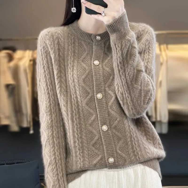 HighQuality Sweater Womens New i Round Ne Knitwear Coat Ladies Autumn Winter 2025Twist Loose Cardigan Jaet Female Tops W251014