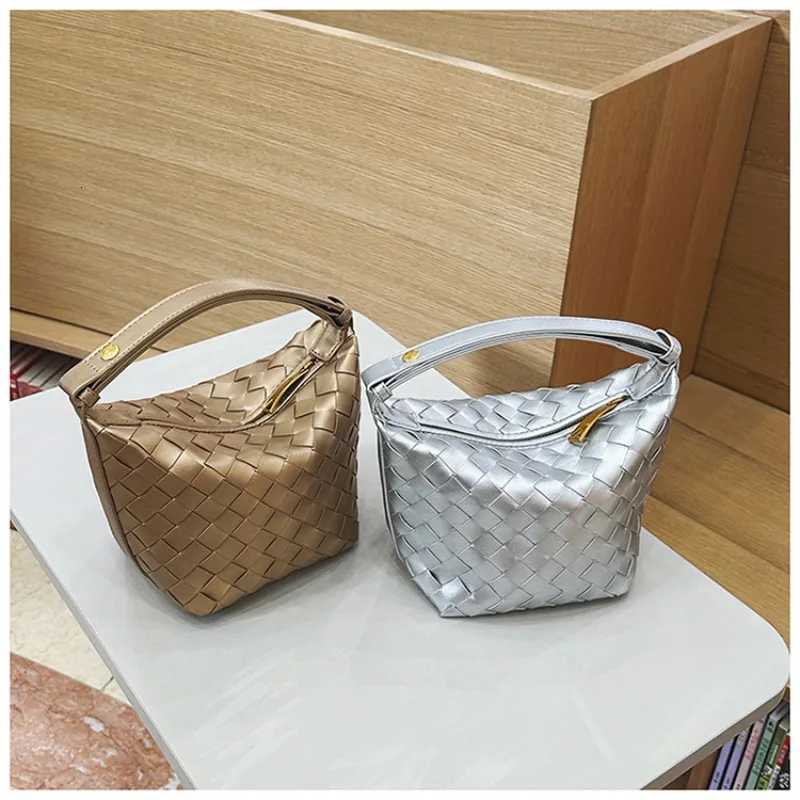 Luxury Embroidered Shoder Bag Wens Leather Crossbody Handbag Designer Tote Purse ning Party D251014