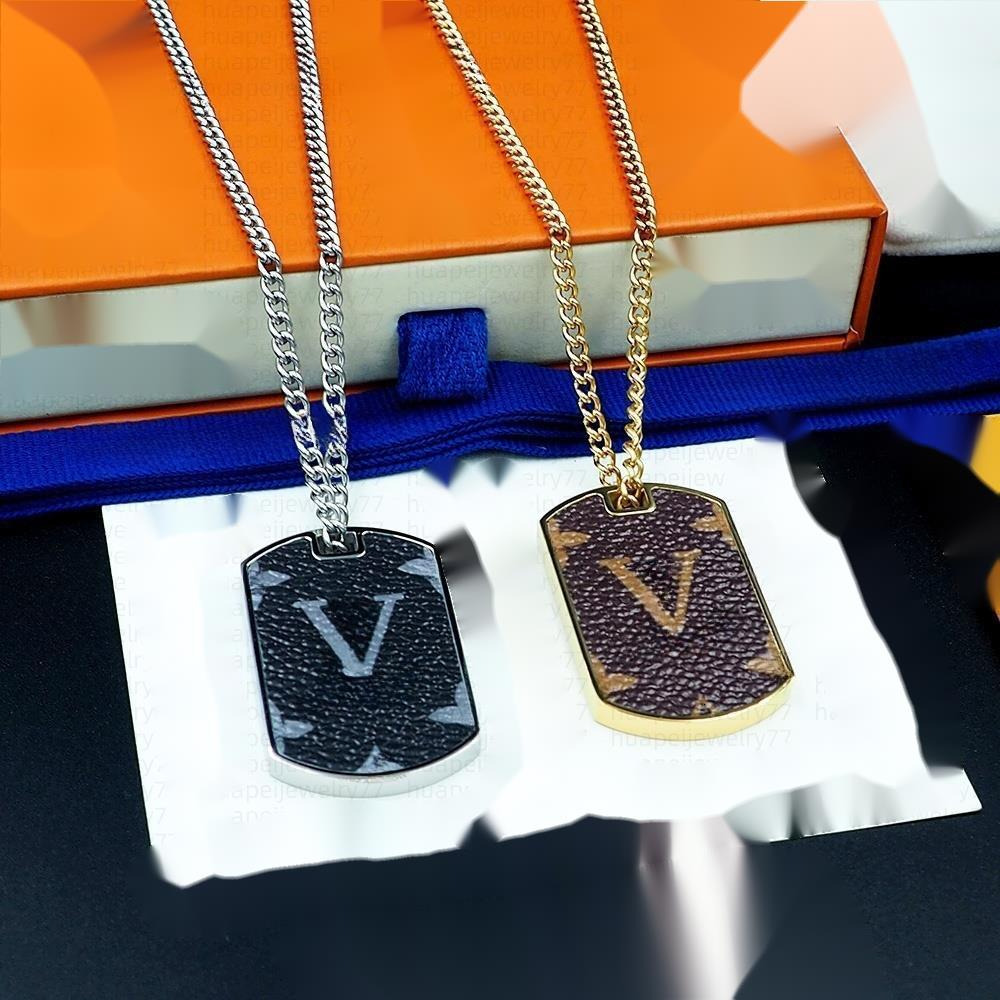 Pendant Necklaces Luxury Designer Men Necklace Stainless Steel Necklace Dog Tag Hang Tag Necklace Leather Splicing Holiday Jewelry