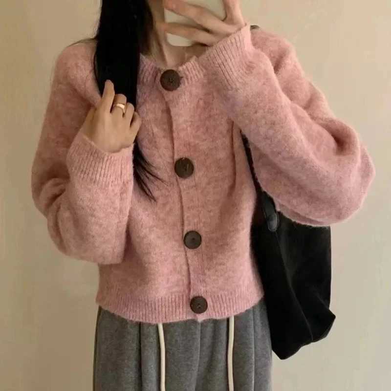 Korean Soft Sweater Jaet Autumn Winter New Loose Button Womens Cardigan Top Casual One Long Sved Knitted Cardigan W251014
