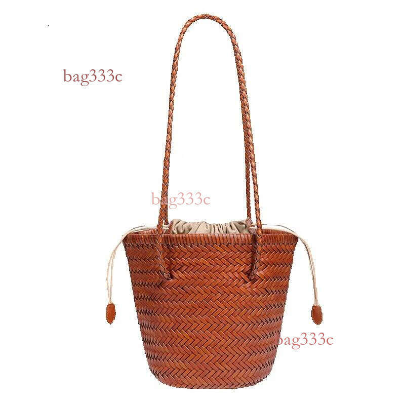 New French Handmade Genuine Leather Woven Single Shoulder Niche Basket Bag Bucket Shape Cowhide Woven Bag
