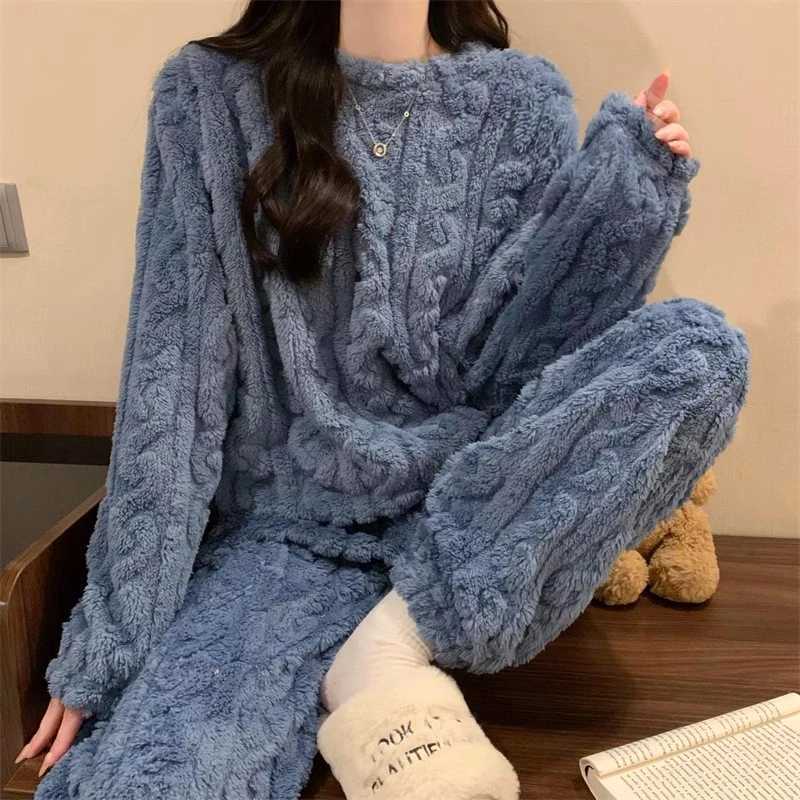 Thickened Warm Sleepwear for Winter Women Flannel Suit Student Pajamas Homewear Tops and Pants Striped Nightwear Loungewear Y251013