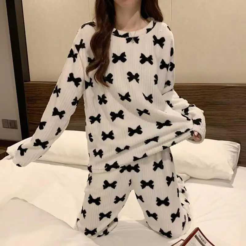 Womens Fall and Winter Pajamas Homewear Suit Bow Coral Velvet Pajamas Homewear New Womens Outer Loose Thickened Lazy SuitT251014