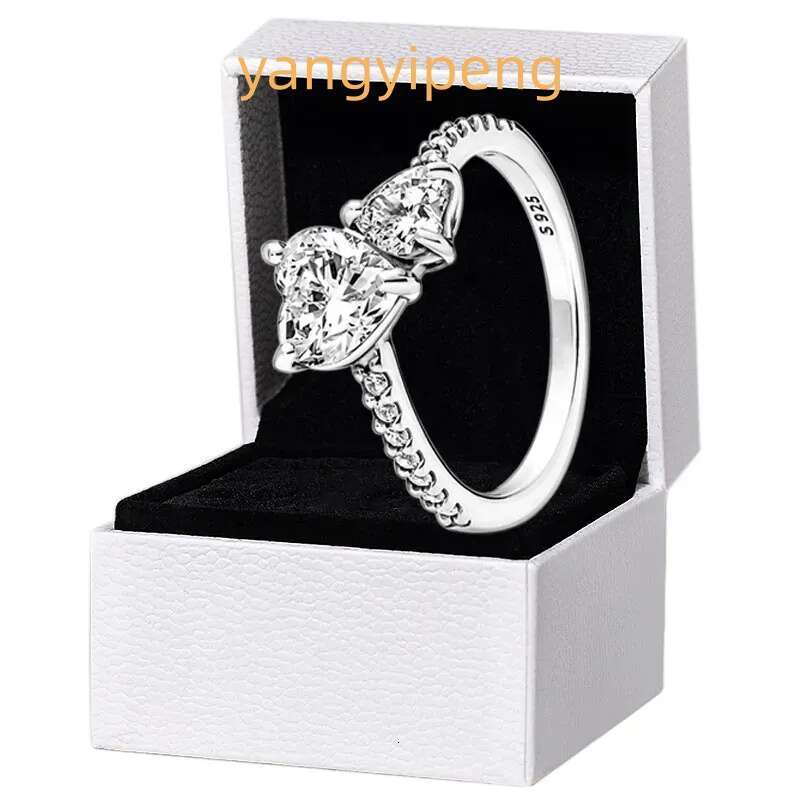 Designer ring pure silver sparkling luxurious red heart ring, fashionable couple style non fading wedding ring YYP