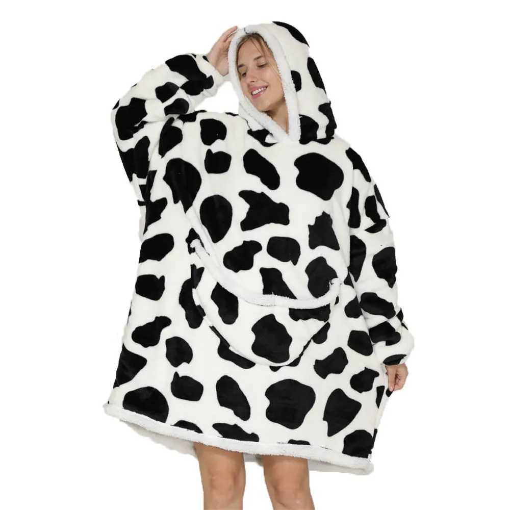 2024 Cartoon Oversized Hoodie Blanket with Sleeves Winter Warm Fleece Sweatshirt Cow Hoodies Women Men Korean Funny Print Hoodie Y251013