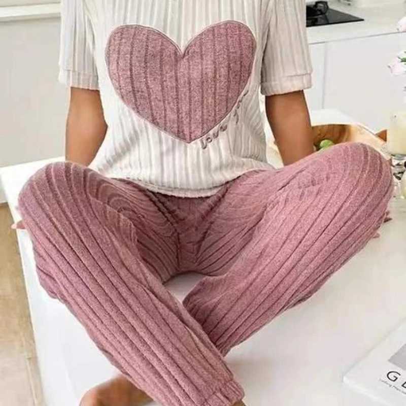 Womens new style pajamas set heart pattern short sleeve shirt trousers twopiece simple and lovely casual home wearT251014