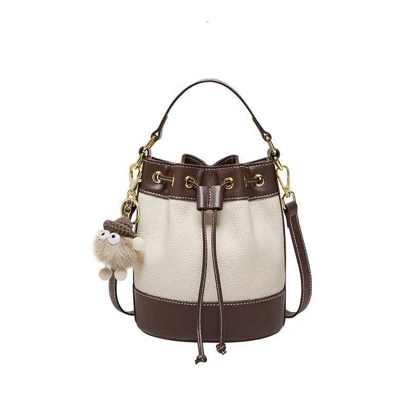 European and Wens Handbag 2023 New Summer Bucket Bag Wens Crossbody Bag Highend Leather Shoder Bag D251014