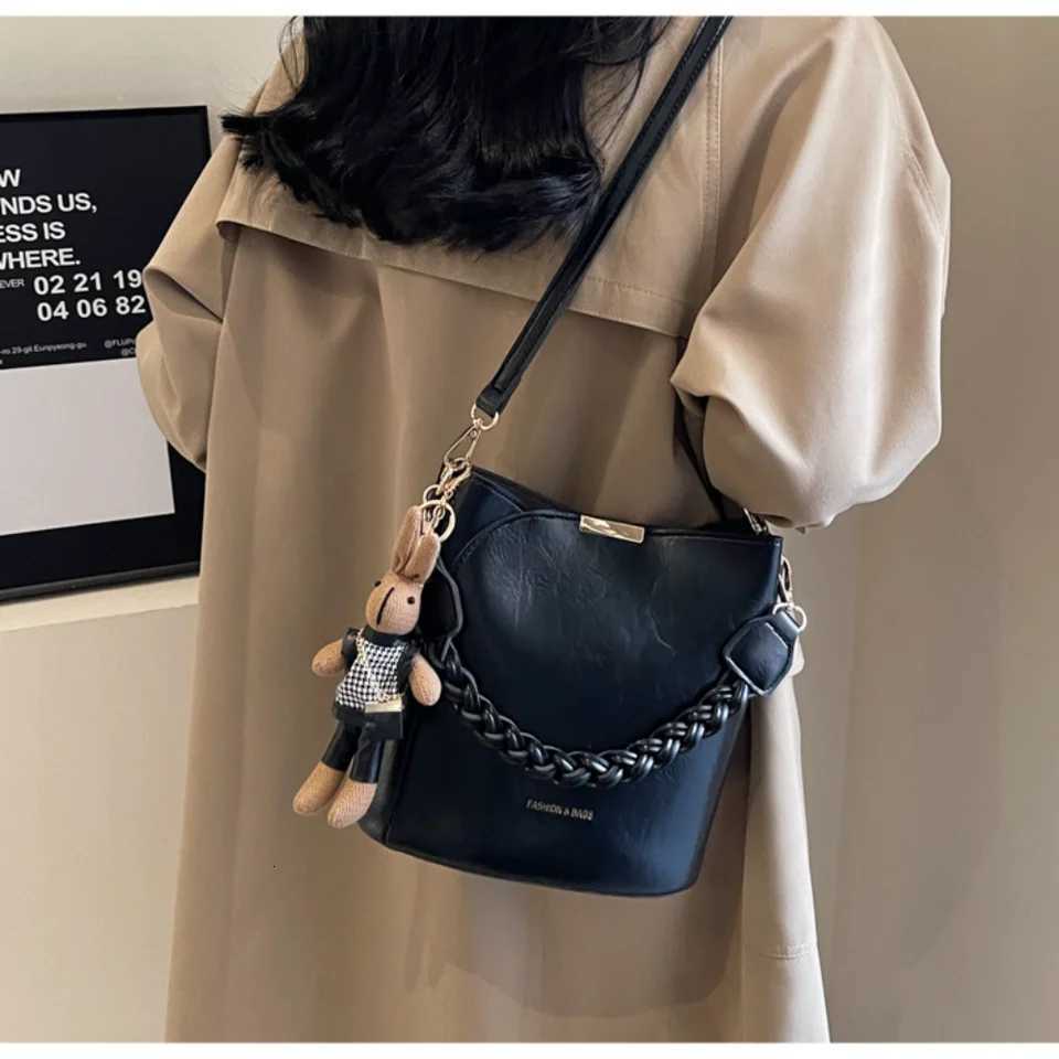 Wen Vintage Shoder Bag Fiable Bucket Crossbody Bags New Casual Wen Mini Crossbody Bag Versatile PU Leather Handbag D251014