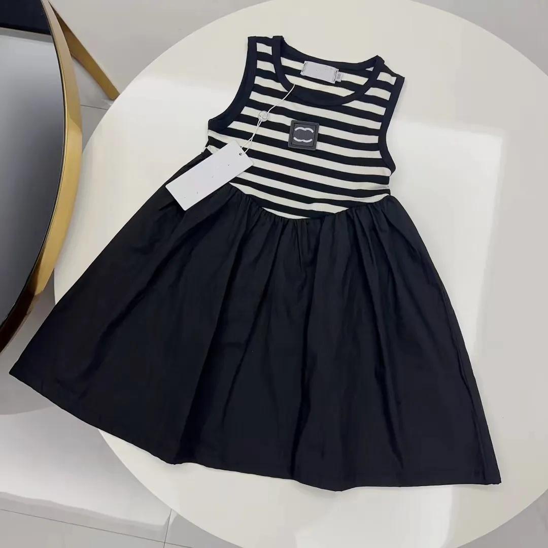 2025 new girl Dress girls Dresses baby Classic plaid skirt With Letters Casual flower 100% Cotton Student clothes
