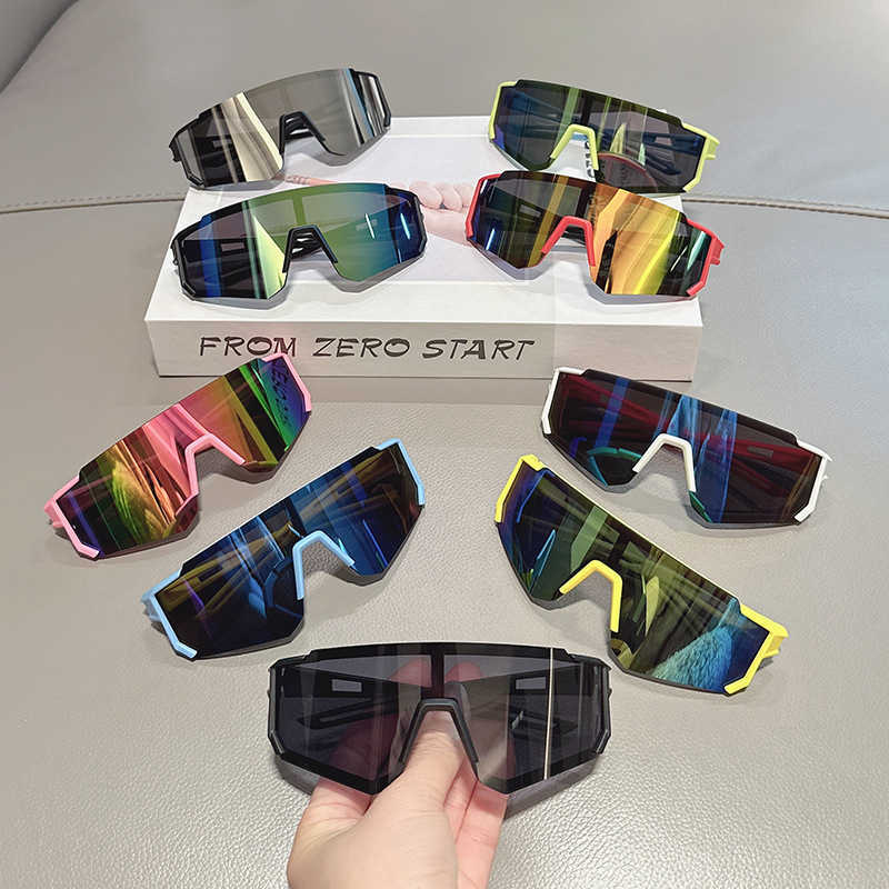 Childrens Sunshade Glasses Boys and Girls Outdoor Cycling Onepiece Sunglasses Baby Personality Photo Show Sunglasses Trendyt H251015