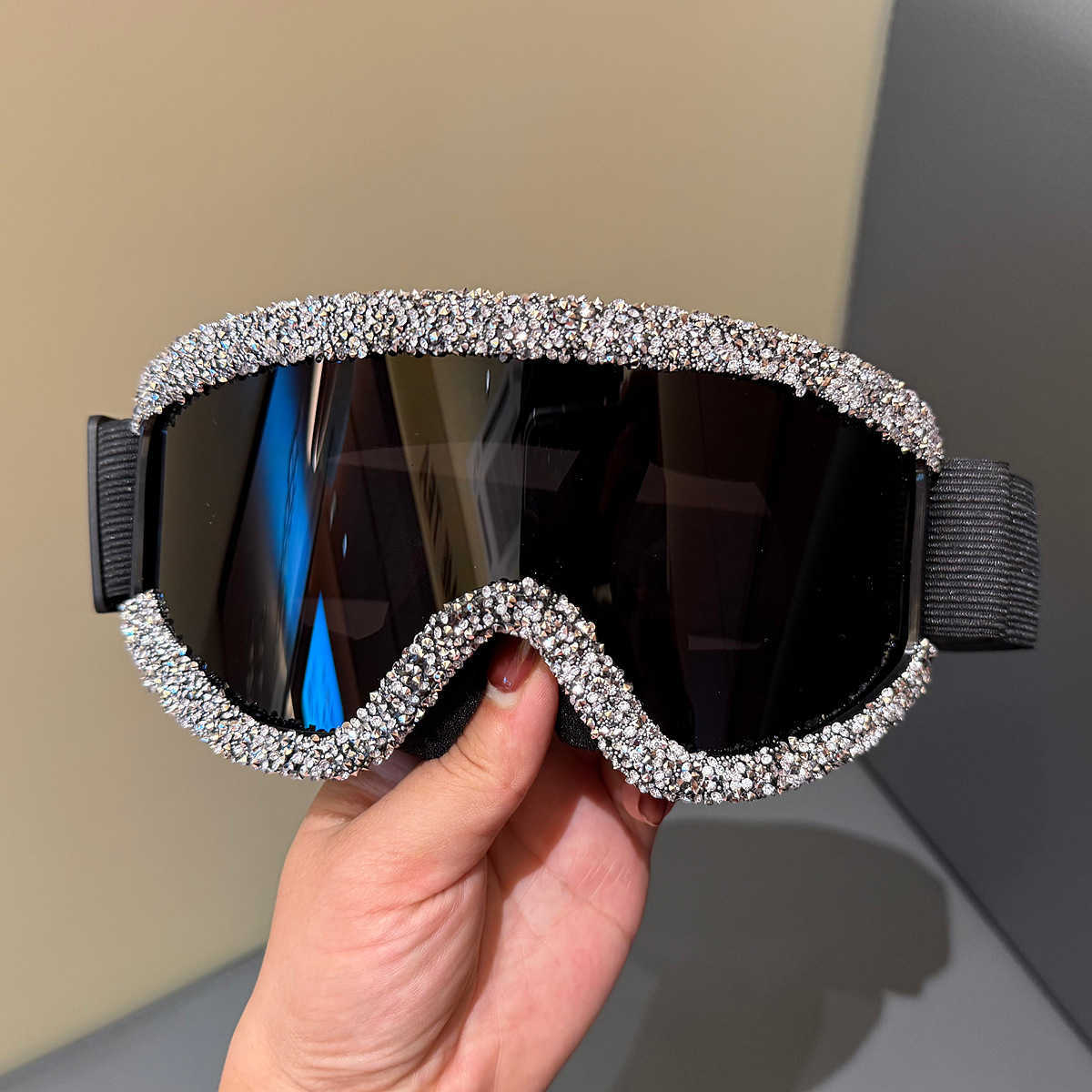 Luxurious Full Diamond Colorful Ski Sunglasses Windproof Dustproof Sponge Goggles Fashion Theme Party Large Frame Sunglasses H251015