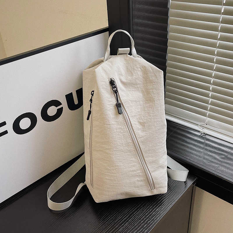 Same Style Yoga Bag Large Capacity Sports Fitness Bag Multifunctional Double Shoulder Crossbody Bag Fashion Versatile Pillow Bag H251015