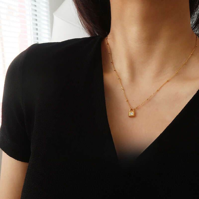 Necklace Designer for Women Luxury jewelry Lock chain Stainless Steel plated with 18K gold Exquisite Unique Festival Vacation gift