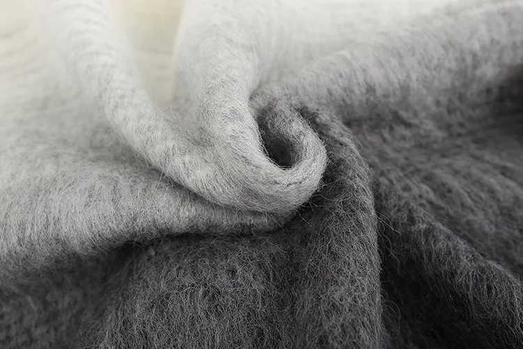 Gradual Black White Knitted Sweater Man Loose Lazy Harajuku Simple Style Couples Knitted Sweatshirt Top Autumn Winter Clothes J251015