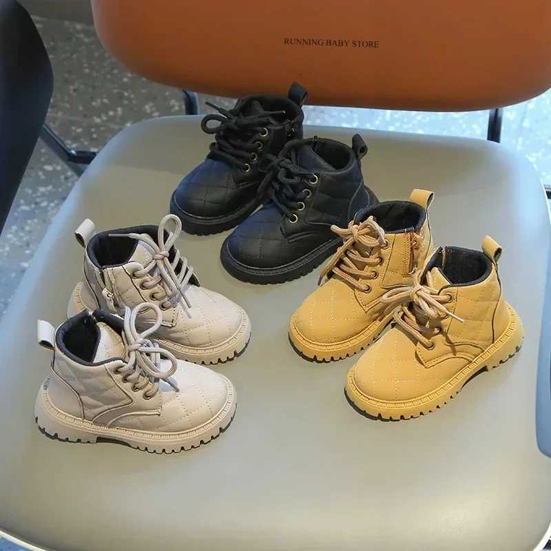 2025 England Style Boy Boots Fashion Lattice Surface Short Boots for Kids New 16 Years Old Vacation Baby Girl Flat Shoes I09039T251015