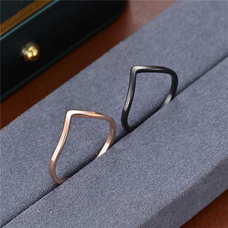 Minimalist Irregular Chevron V Ring Thin Stainless Steel Stackable Rings for Women Fashion Jewelry Engagement Wedding Band GiftsL251015