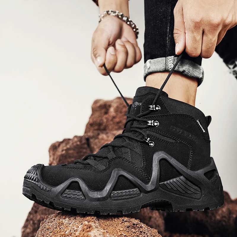 Mens winter high top shoes mid top waterproof and anti slip hiking shoes ultra light work boots tactical boots desert boots Y251015