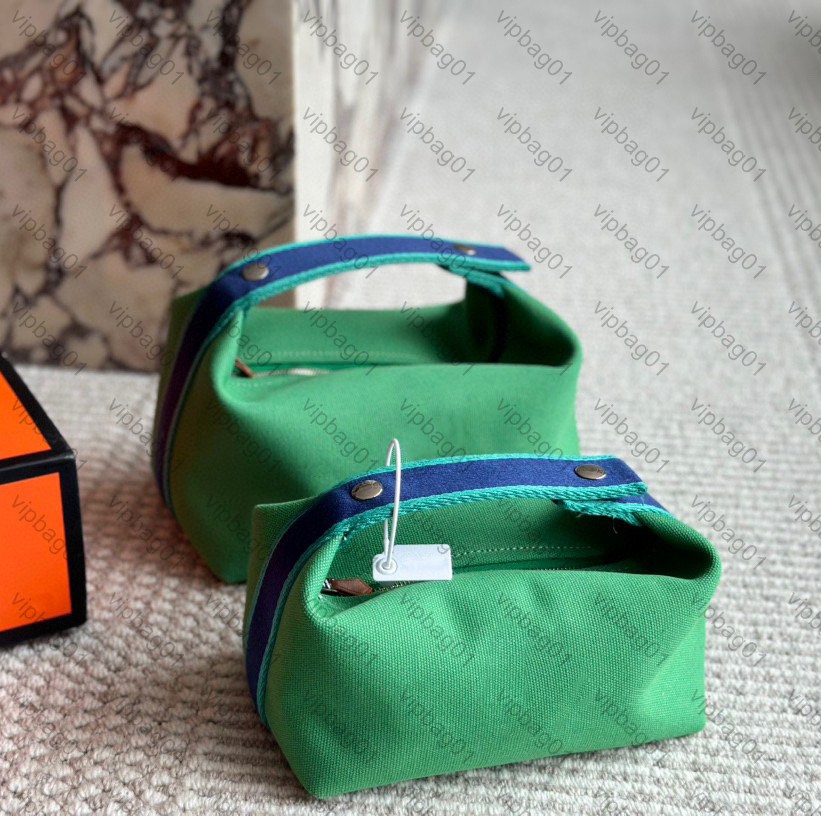 10A Luxurys Designer bag Advanced Cosmetic Bags canvas bag waterproof large capacity makeup bag Cosmetics Portable storage bag Going out carry-on toiletry bag