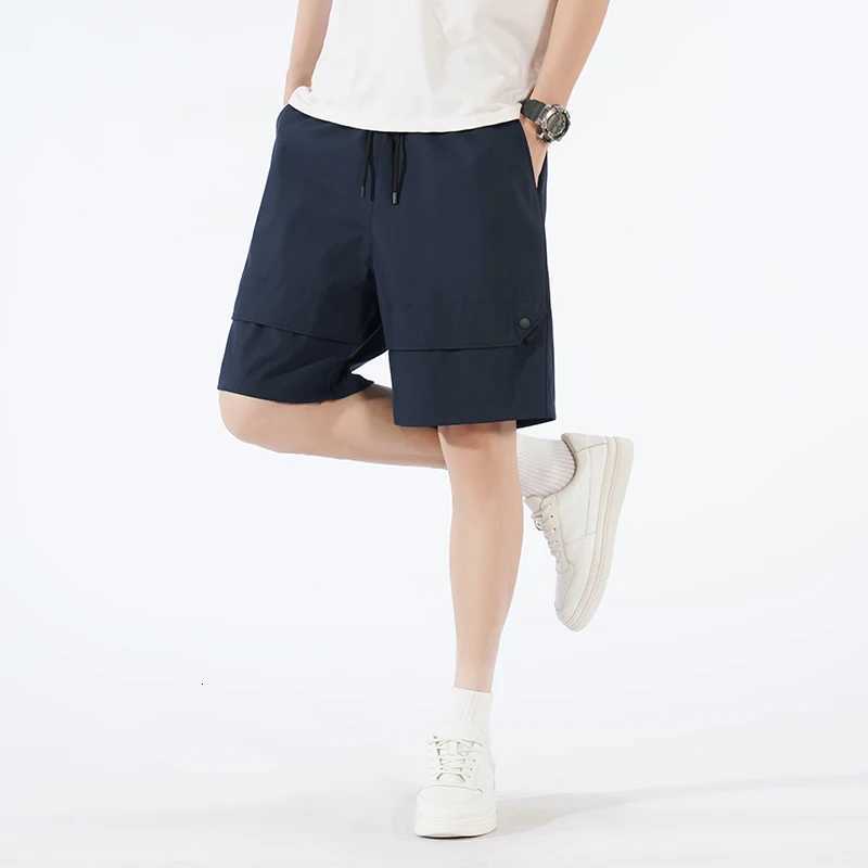 Summer Youth Korean Edition Fashion Casual Versatile New Ice Silk Shorts MenS Speed Drying Sports Loose Leisure 5Point TrouserT251015