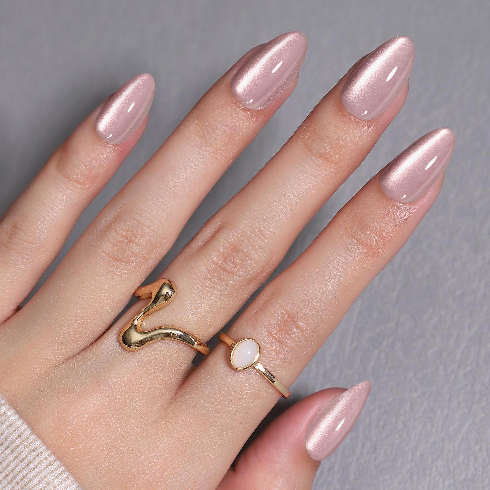 Elegant pointed almond press On nails Cats-eye Artificial Finger Extensions | Long-wearing Gel-Like Stick-On Claws with Professional Strength Bond Var