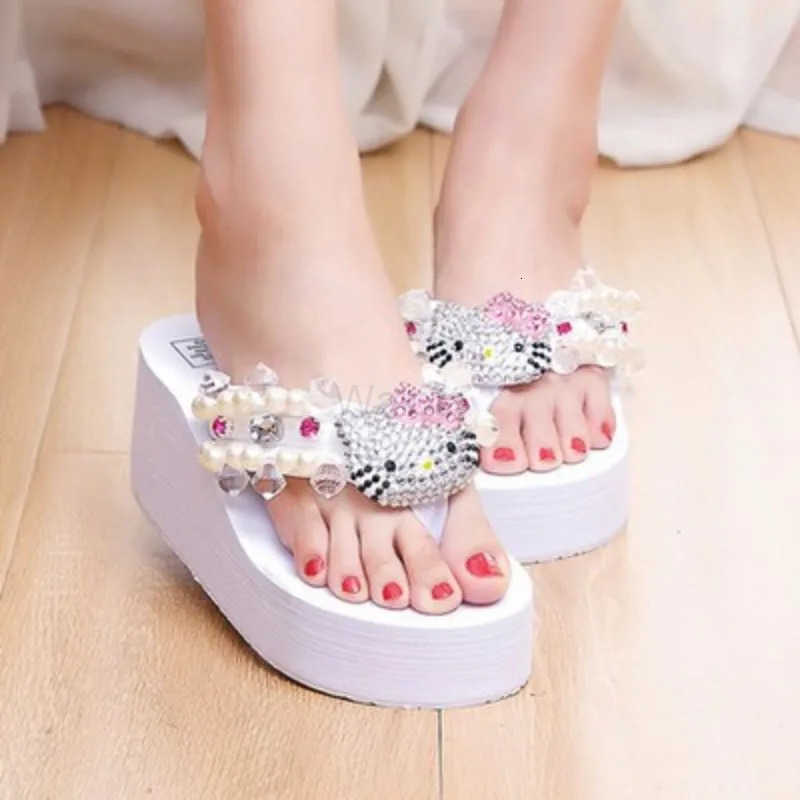 Sanrio Hello Kitty Flip Flop Sandals Kawaii Summer Cartoon Girls Anti Slip Beach Slides Womens Fashion High Heels Flip Flops L251015