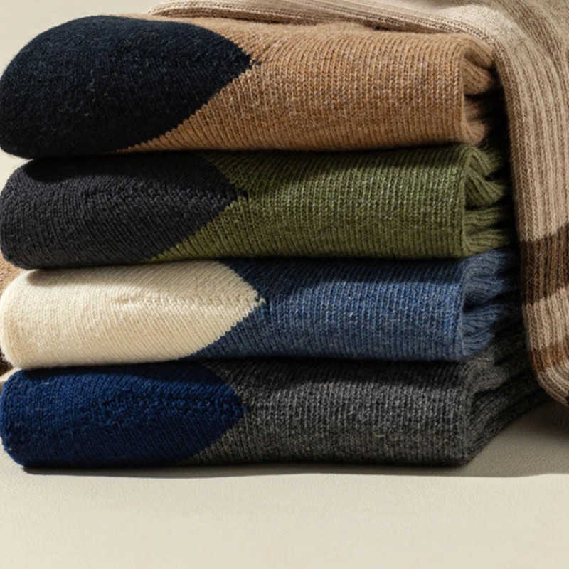 6 Pairs Men Autumn Winter Cotton Mid Tube Socks Fashionable Sports Striped Anti Odor Sweat Absorbing Comfortable Casual Socks T251015