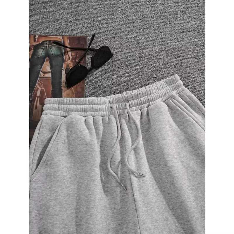 Four season new solid color gray loose cotton mens casual drawstring waist sports shorts men gym shortsT251015
