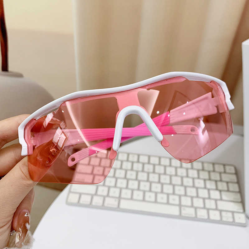 Millennium Style Futuristic Cycling Windproof Sunglasses for Trendy Men and Women Outdoor Hiking and Skiing Colorful Large Frame Sunglasses H251015