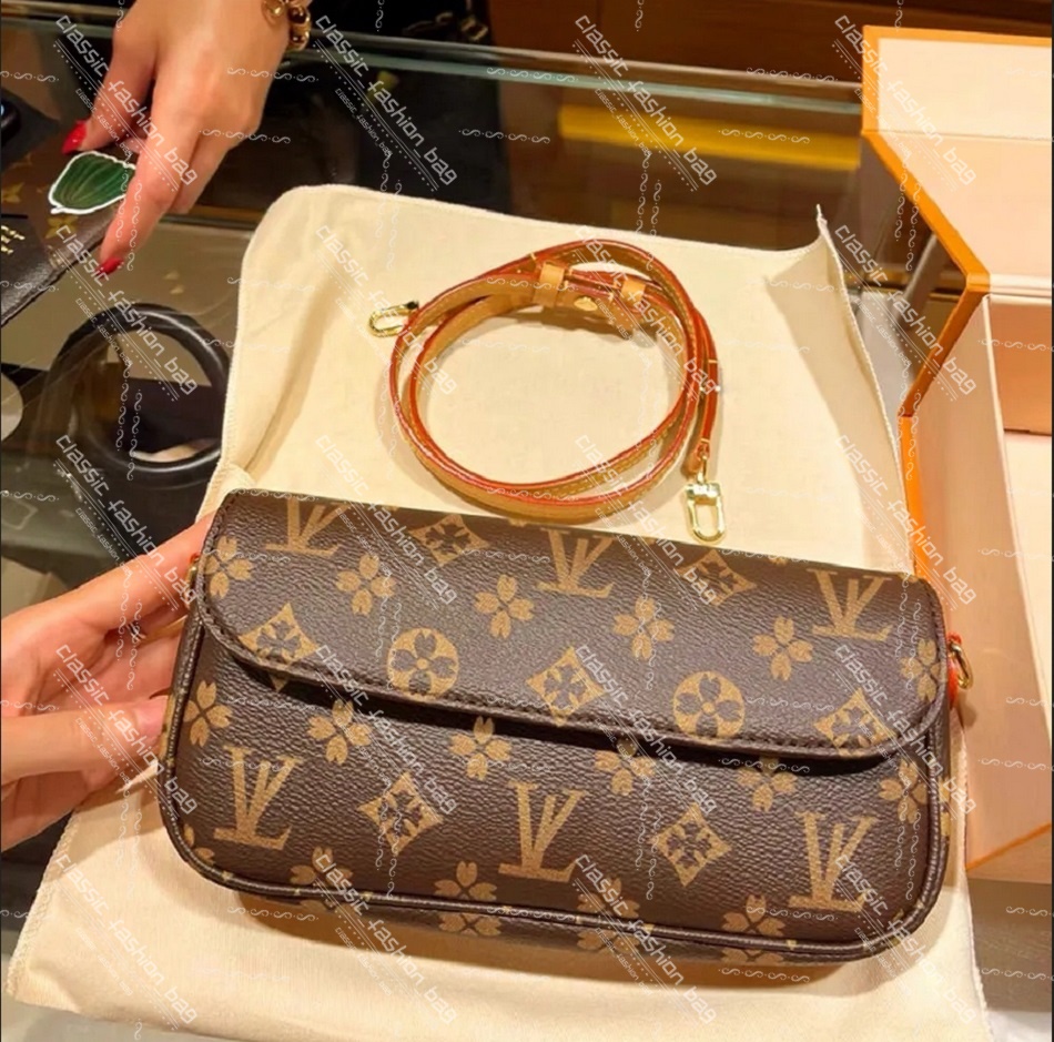 10A Gold Chain Handbag Luxuries Designers Womens Coated Canvas Zipper Crossbody Shoulder Strap Bag Crescent bottom handbags purses Moon Bags 10A